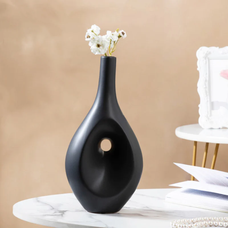 Nordic Hollow Vase Black